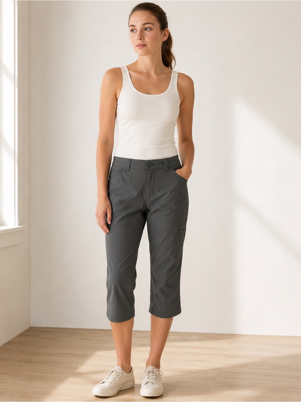 Eddie Bauer Women's Charcoal Cropped Utility Capris